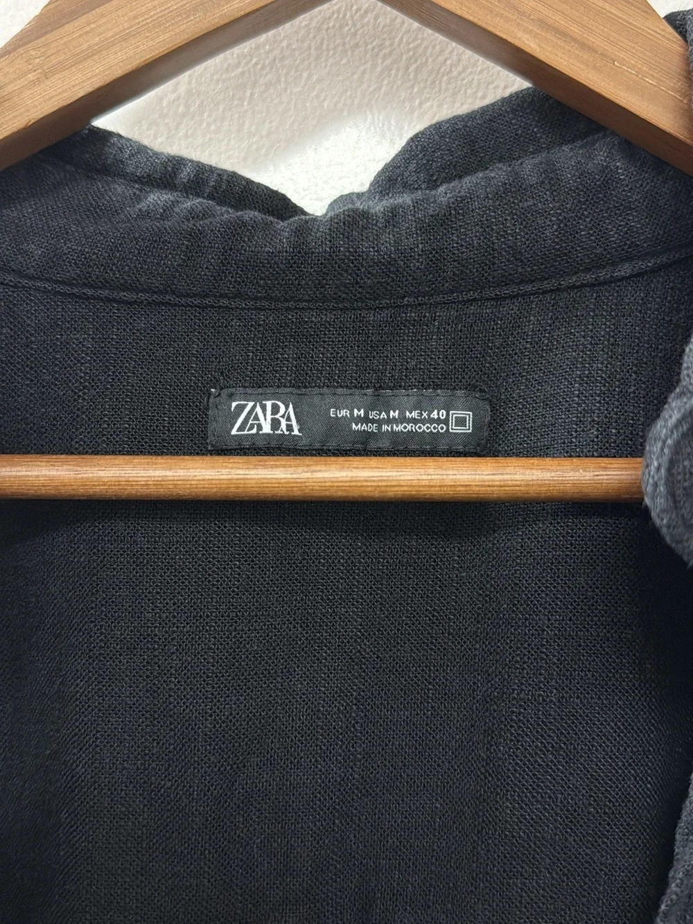 Zara Men's Black Button-Up Shirt